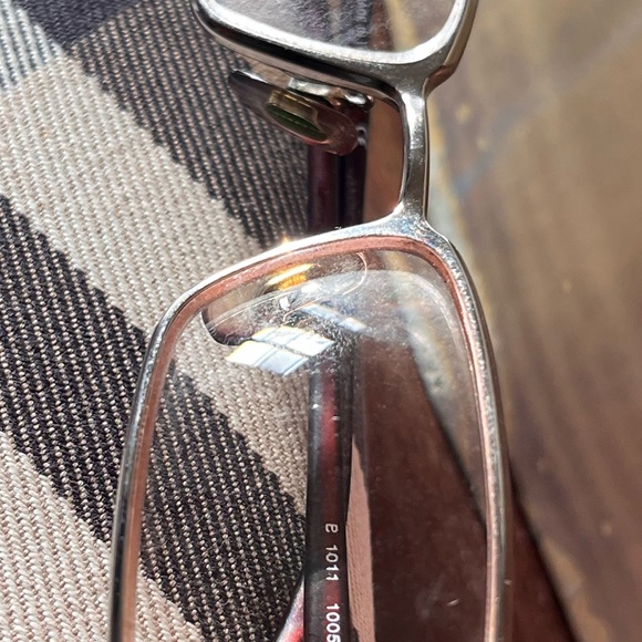 Burberry classic grandpa style eyeglasses and original case - Picture 4 of 6